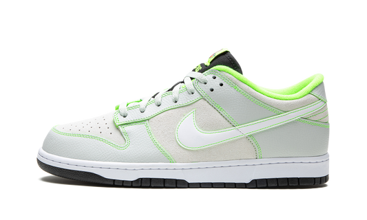 Overkicks - Nike Dunk Low University of Oregon PE (2023) (FQ7260-001) - vista lateral