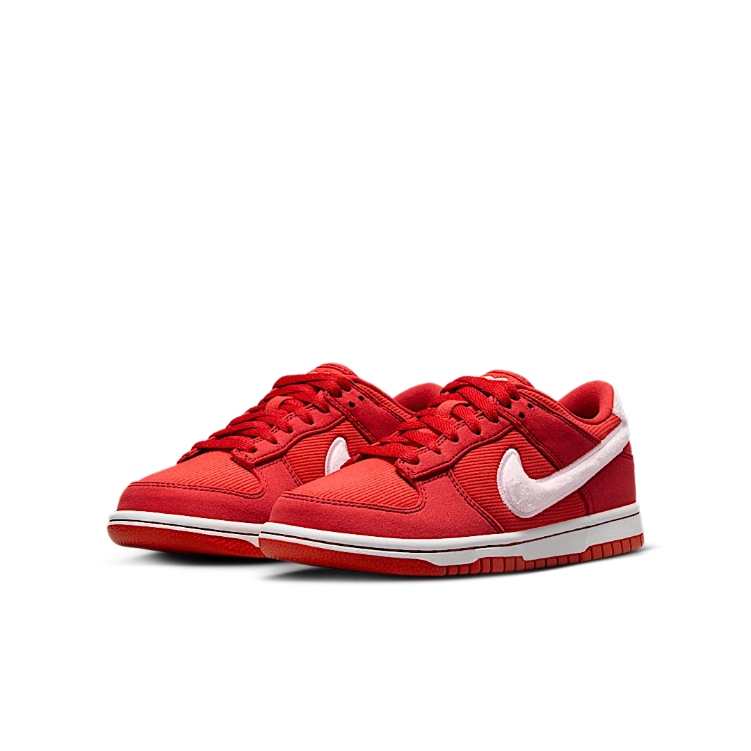 Overkicks - Nike Dunk Low Valentines Day (2024) (FZ3548-612) - vista trasera