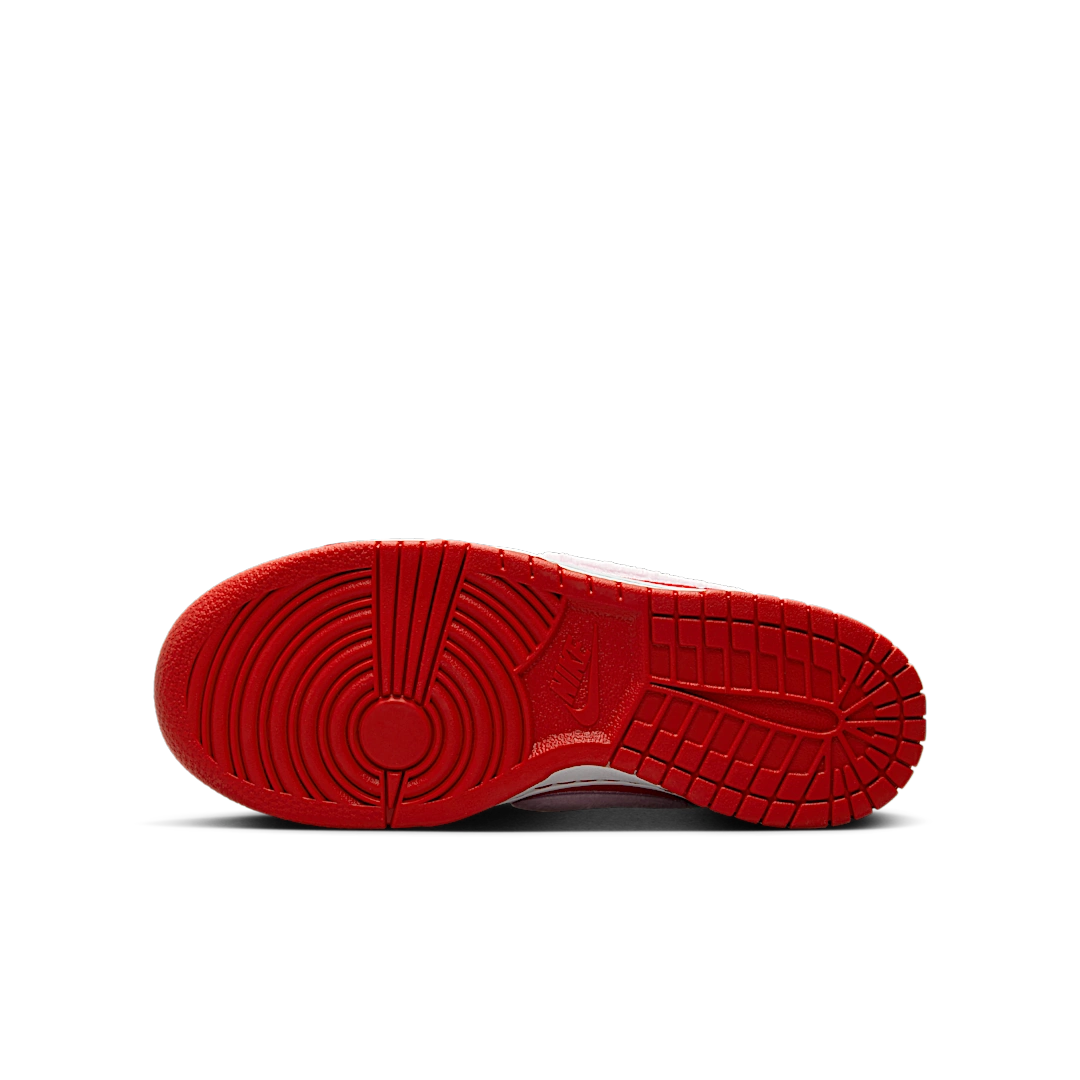 Overkicks - Nike Dunk Low Valentines Day (2024) (FZ3548-612) - detalle suela