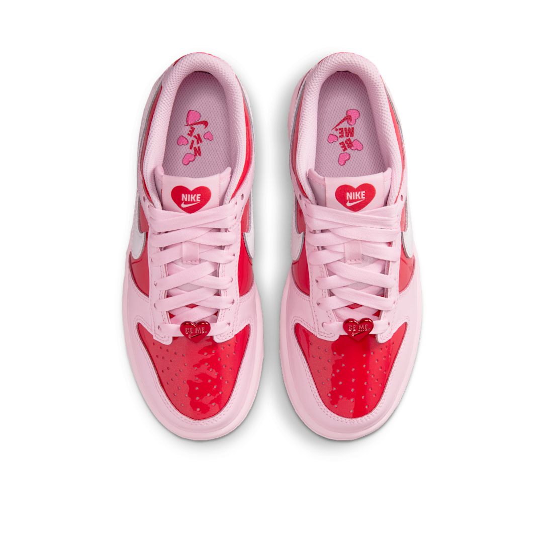 Overkicks - Nike Dunk Low Valentines Day (2026) (IQ0218-663) - par completo
