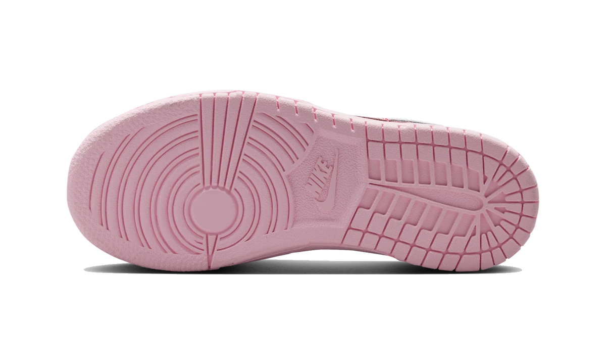 Overkicks - Nike Dunk Low Valentine's Day (2026) (PS) (IQ0220-663) - imagen 3
