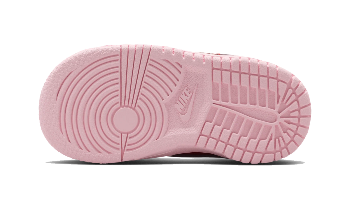 Overkicks - Nike Dunk Low Valentine's Day (2026) (TD) (IQ5378-663) - imagen 3
