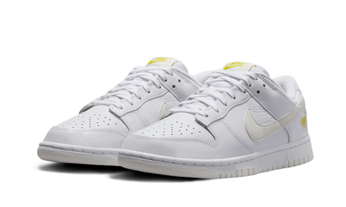 Overkicks - Nike Dunk Low Valentines Day Yellow Heart (FD0803-100) - vista trasera
