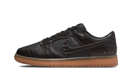 Overkicks - Nike Dunk Low Velvet Brown Black (DV1024-010) - vista lateral