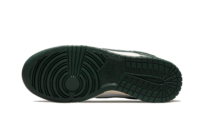Overkicks - Nike Dunk Low Vintage Green (DQ8580-100) - par completo