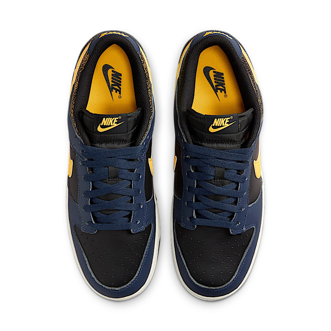 Overkicks - Nike Dunk Low Vintage Michigan (FZ4014-010) - par completo