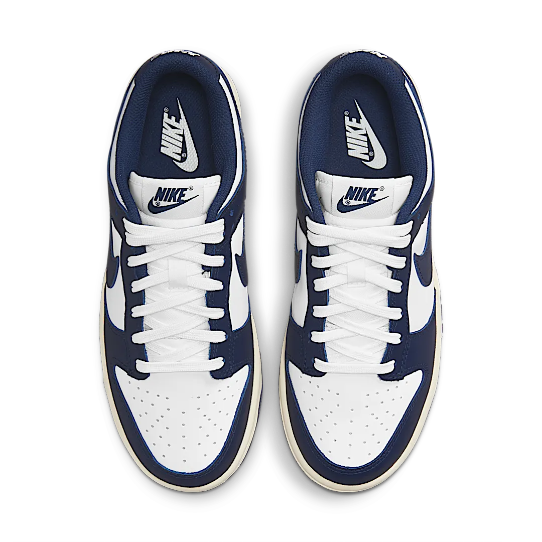 Overkicks - Nike Dunk Low Vintage Navy (DD1503-115) - par completo