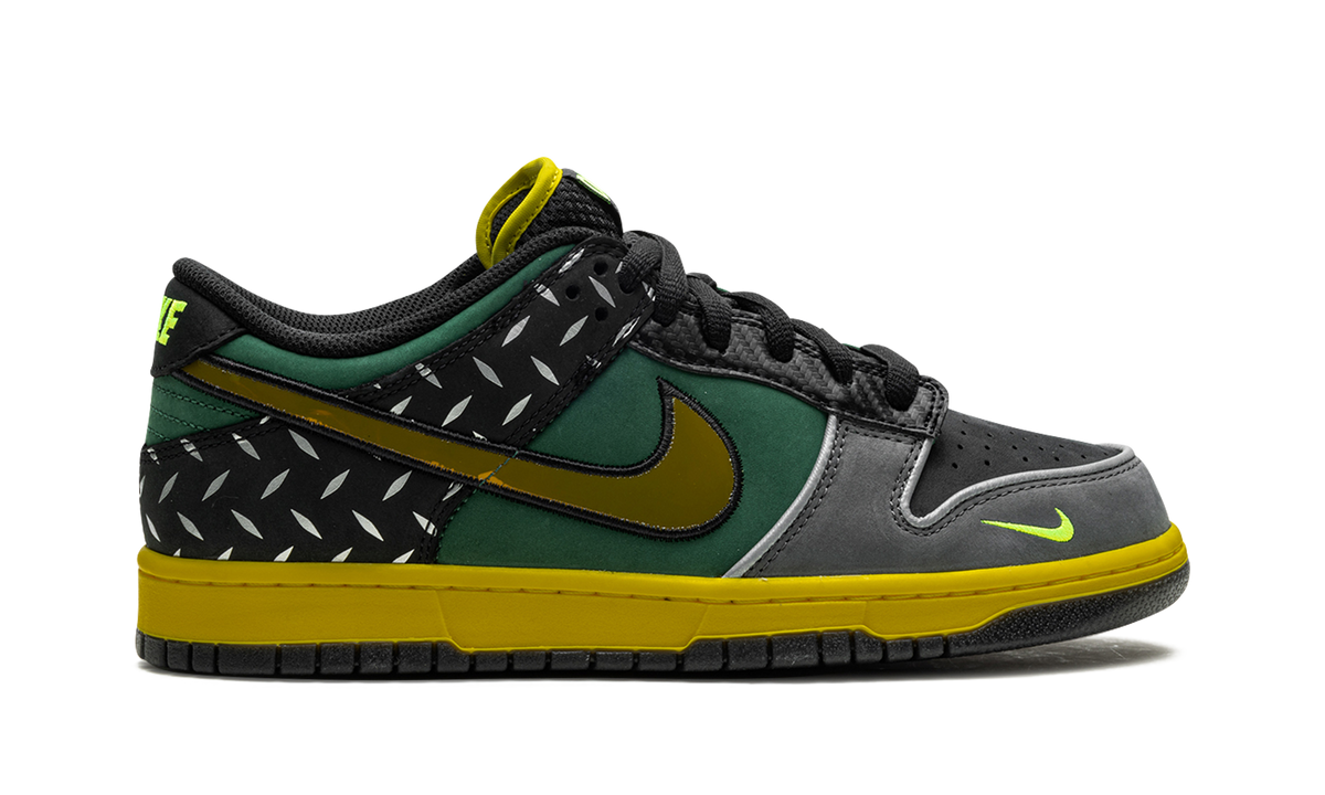 Overkicks - Nike Dunk Low What the Duck Home University of Oregon PE (HV1454-001) - detalle talón