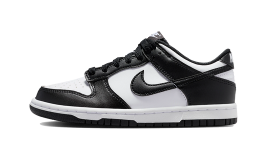 Overkicks - Nike Dunk Low White Black Panda (2026) (IU7766-100) - vista lateral