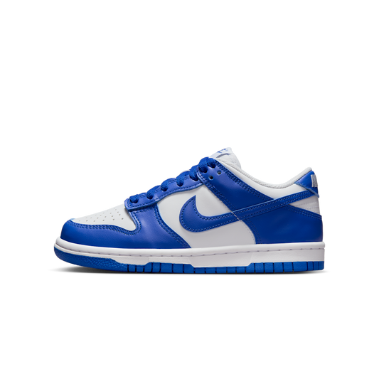 Overkicks - Nike Dunk Low White Hyper Royal (GS) (FB9109-131) - vista lateral