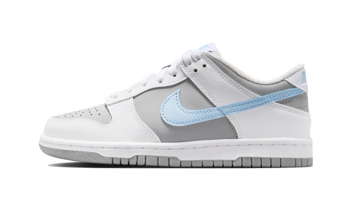 Overkicks - Nike Dunk Low White Light Smoke Grey Celestine Blue (IO2078-100) - vista lateral