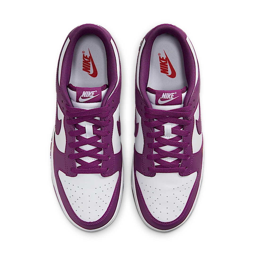 Overkicks - Nike Dunk Low White Viotech (DV0833-107) - par completo