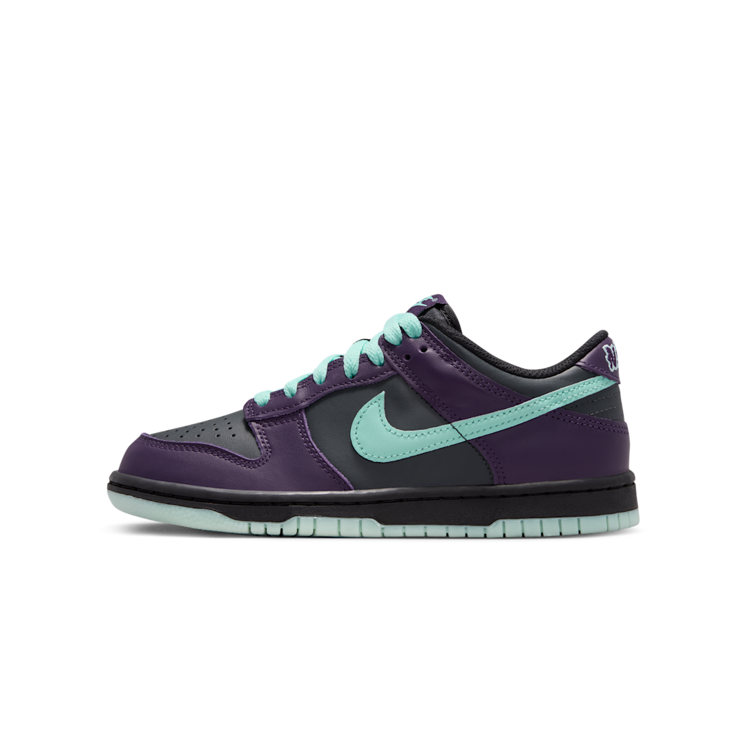 Overkicks - Nike Dunk Low Wizard (GS) (FB9109-013) - vista lateral
