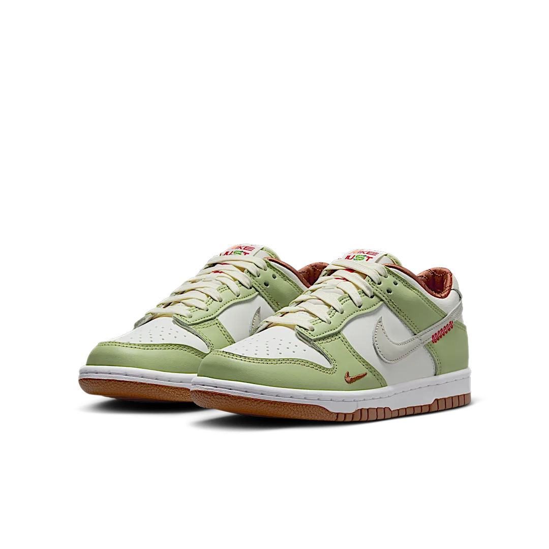 Overkicks - Nike Dunk Low Year of the Snake (HV6001-101) - vista trasera