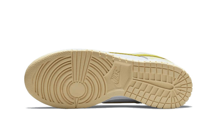 Overkicks - Nike Dunk Low Yellow Strike (DM9467-700) - par completo