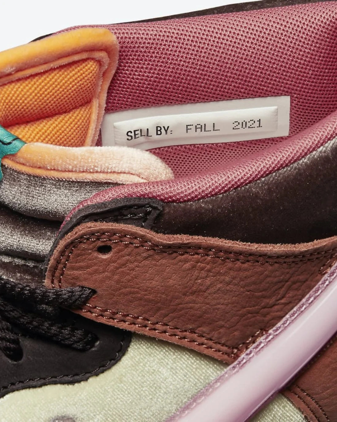 Overkicks - Nike Dunk Mid Social Status Free Lunch Chocolate Milk (DJ1173-700) - detalle