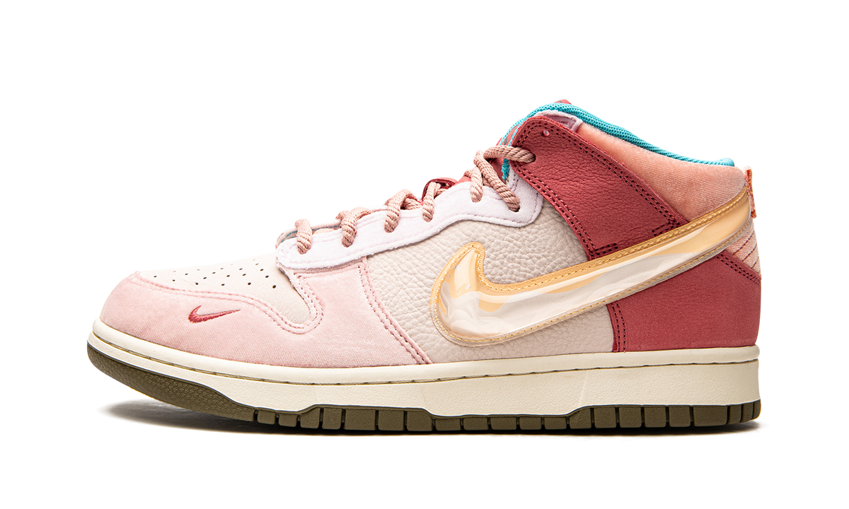 Overkicks - Nike Dunk Mid Social Status Free Lunch Strawberry Milk (DJ1173-600) - vista lateral