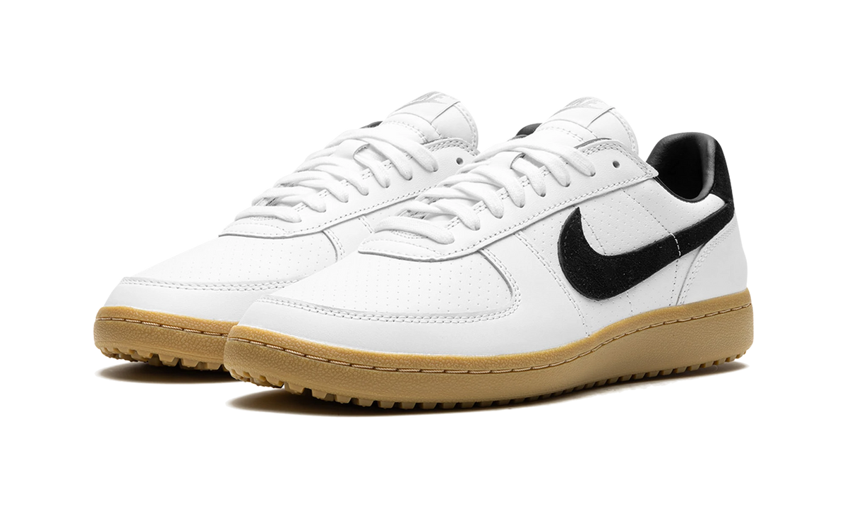 Overkicks - Nike Field General 82 SP White Black Gum (HF5603-101) - vista trasera
