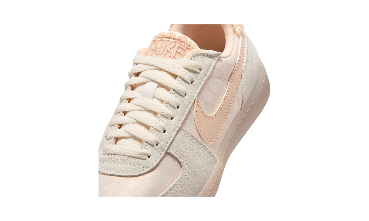 Overkicks - Nike Field General Chalk Shimmer (IH2487-100) - detalle lateral interior