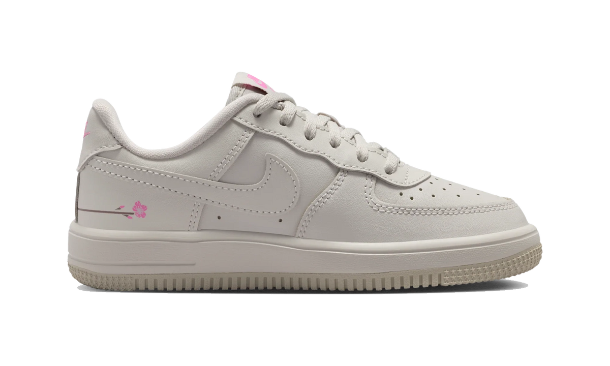 Overkicks - Nike Force 1 Low Light Bone Playful Pink (PS) (IR3987-001) - imagen 4