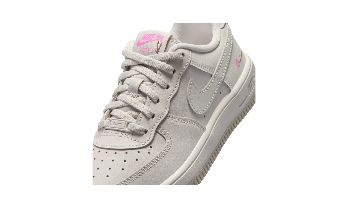 Overkicks - Nike Force 1 Low Light Bone Playful Pink (PS) (IR3987-001) - imagen 7