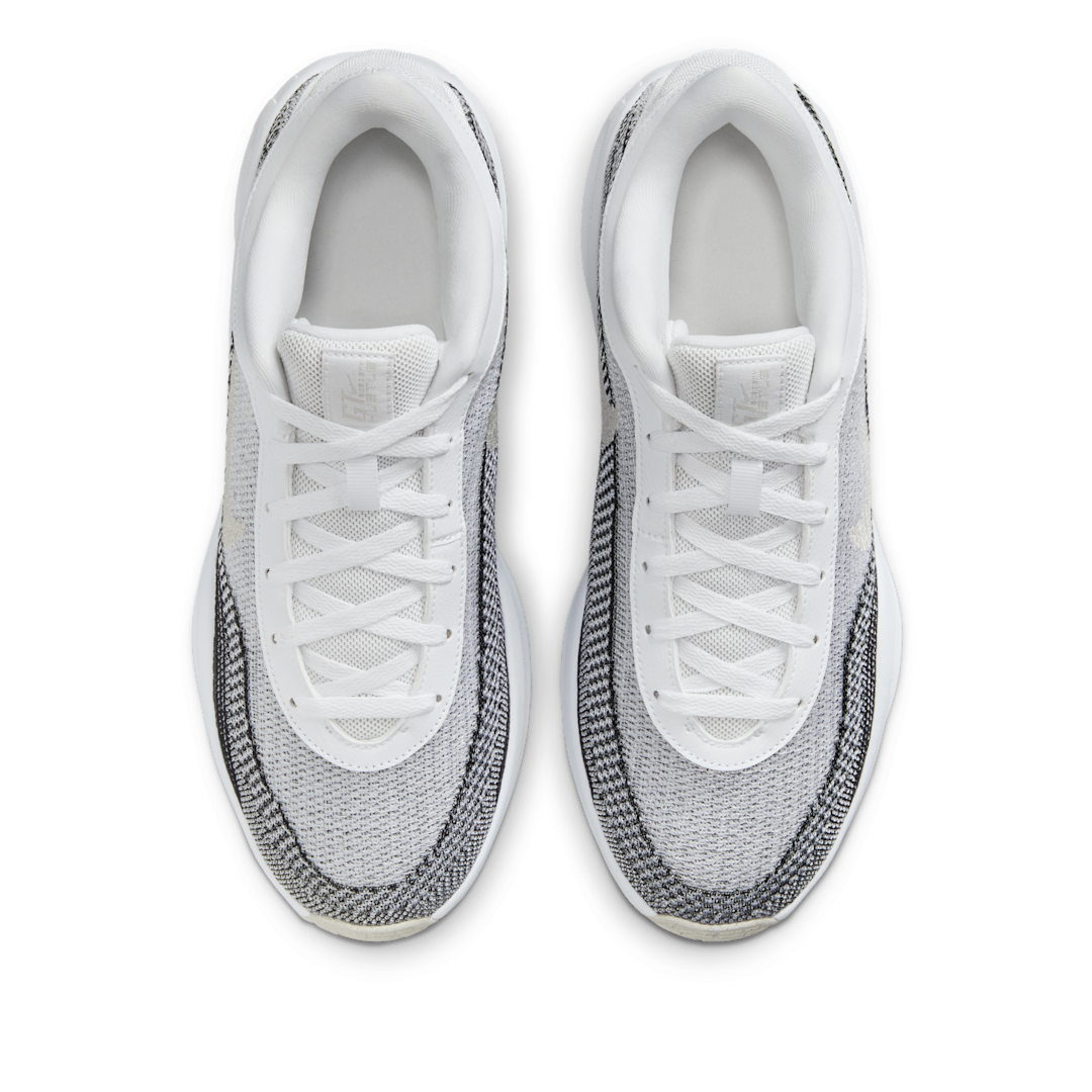 Overkicks - Nike GT Hustle Academy White Light Bone Black (FJ7791-100) - par completo