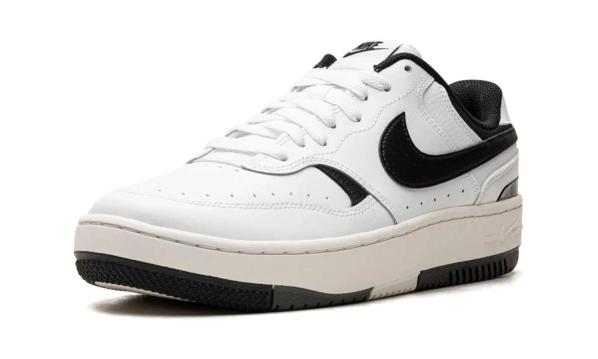 Overkicks - Nike Gamma Force White Black (Womens) (DX9176-100) - detalle suela