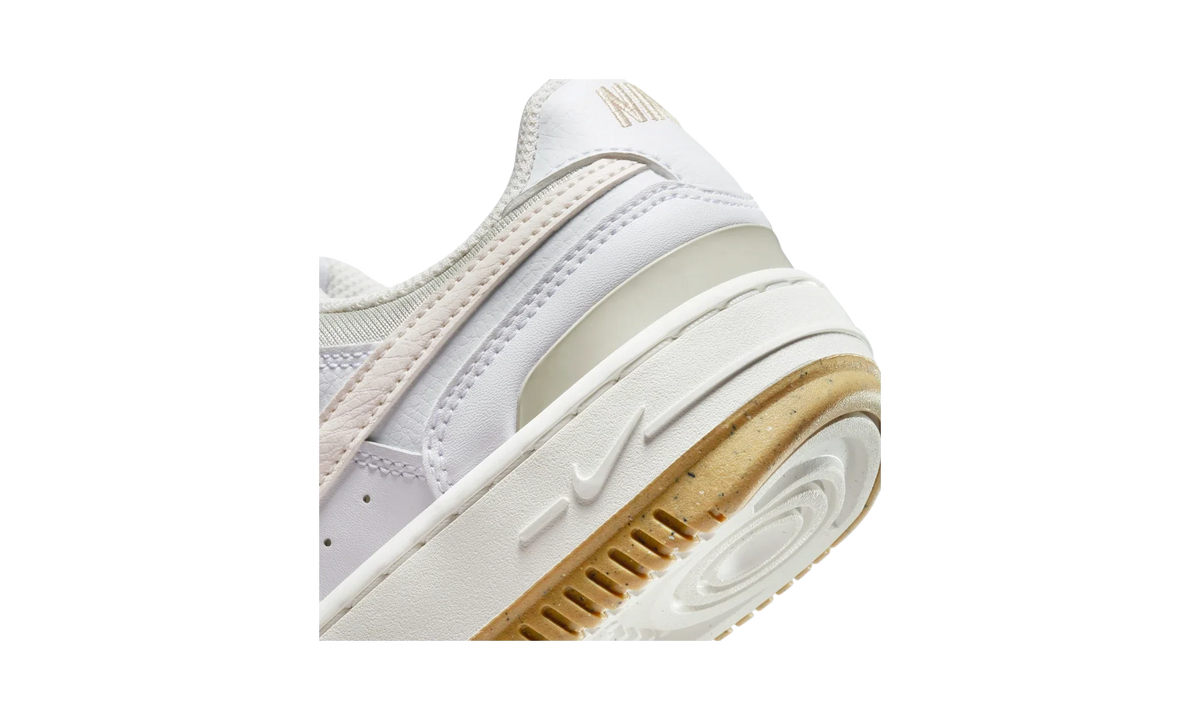 Overkicks - Nike Gamma Force White Light Bone (Womens) (DX9176-103) - detalle