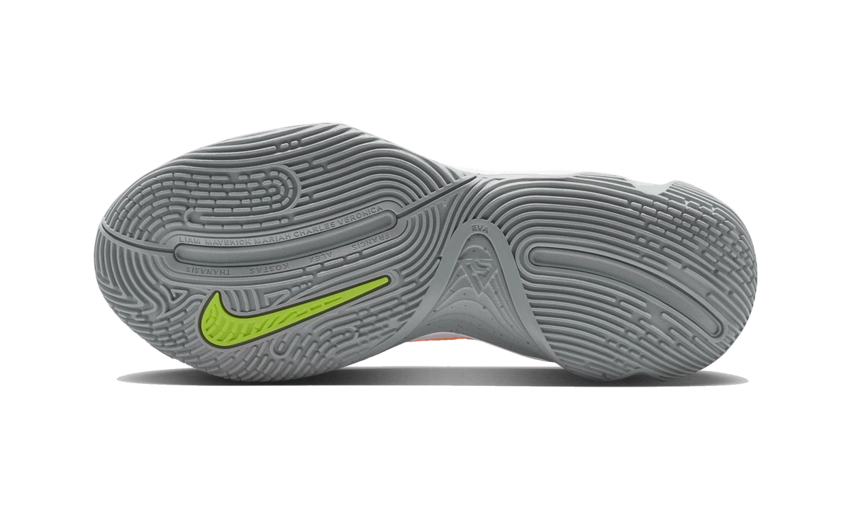 Overkicks - Nike Giannis Immortality 4 White Volt Wolf Grey Black (FQ3680-102) - par completo