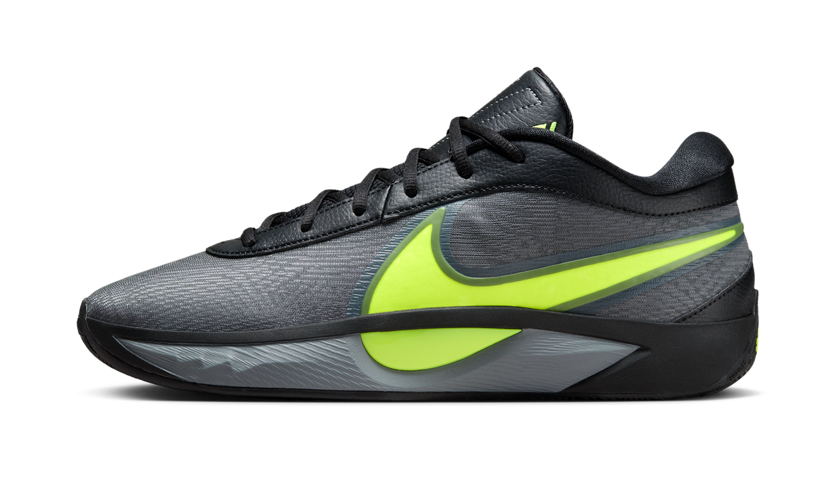 Overkicks - Nike Giannis Zoom Freak 6 Niaja (FJ7792-001 / FJ7807-001) - vista lateral