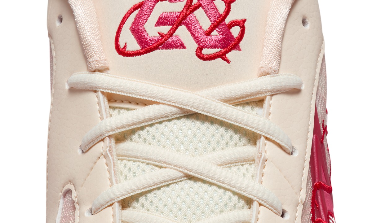 Overkicks - Nike Giannis Zoom Freak 6 Roses (FV1295-100 / FV1294-100) - detalle
