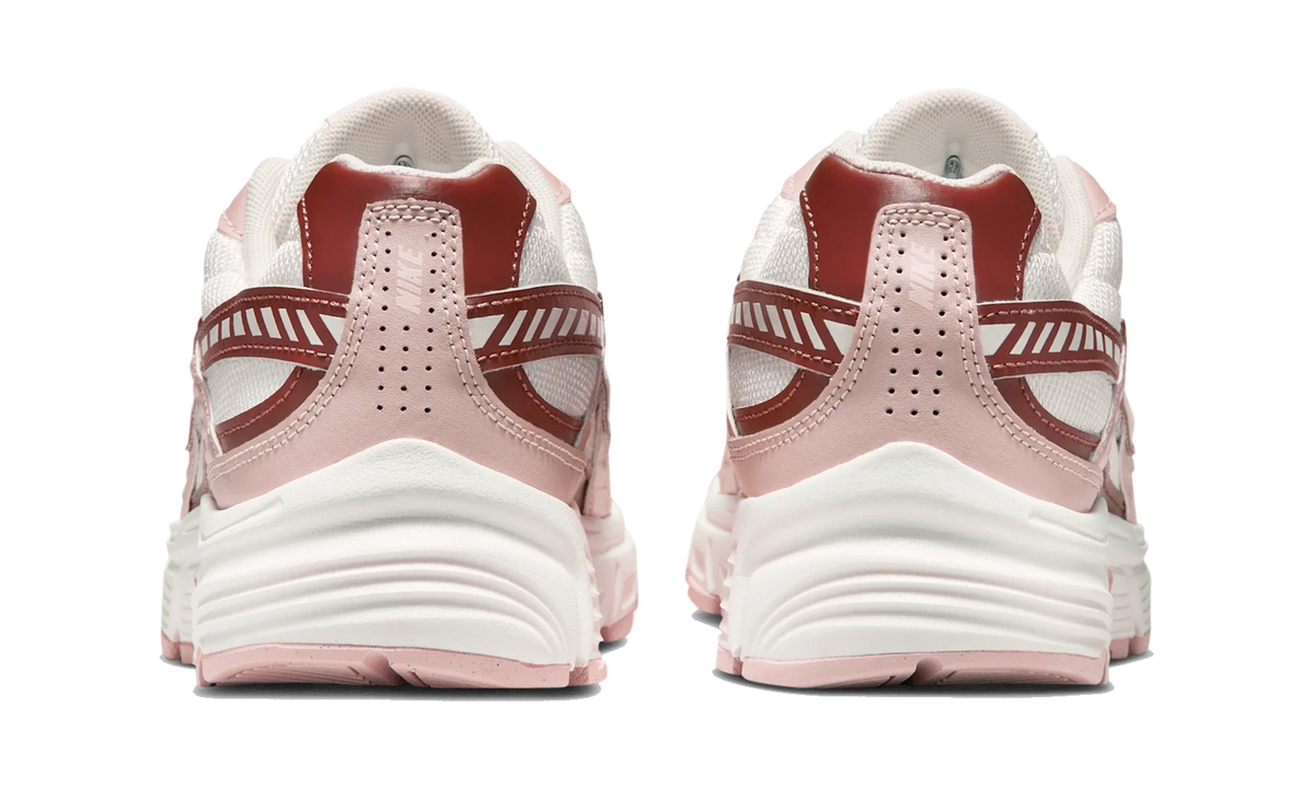 Overkicks - Nike Initiator Red Sepia Echo Pink (Womens) (IB4339-002) - detalle talon
