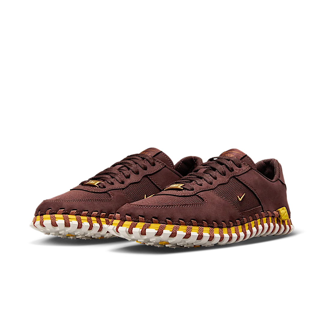 Overkicks - Nike J Force 1 Low LX Jacquemus Earth (DR0424-200) - vista trasera