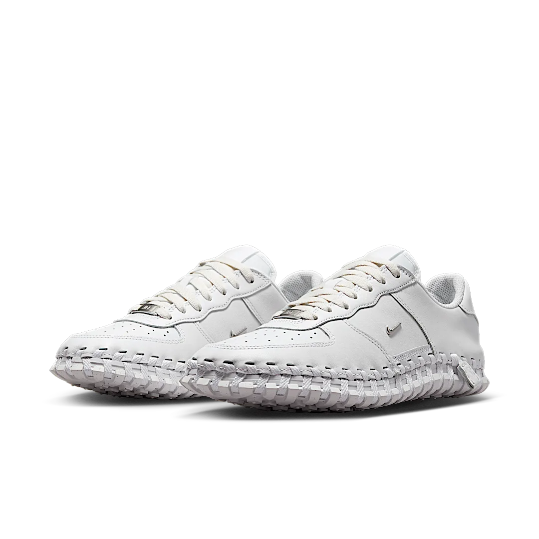 Overkicks - Nike J Force 1 Low LX Jacquemus White (DR0424-100) - vista trasera