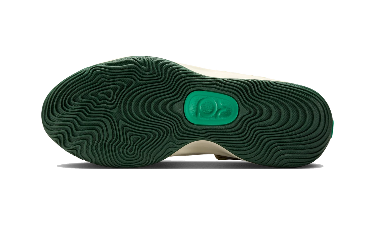 Overkicks - Nike KD 18 Coconut Milk Fir (HV1992-101) - par completo