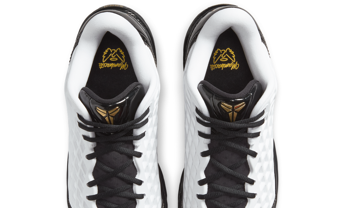 Overkicks - Nike Kobe 3 Low Protro Mambacita (IQ3916-100) - vista superior