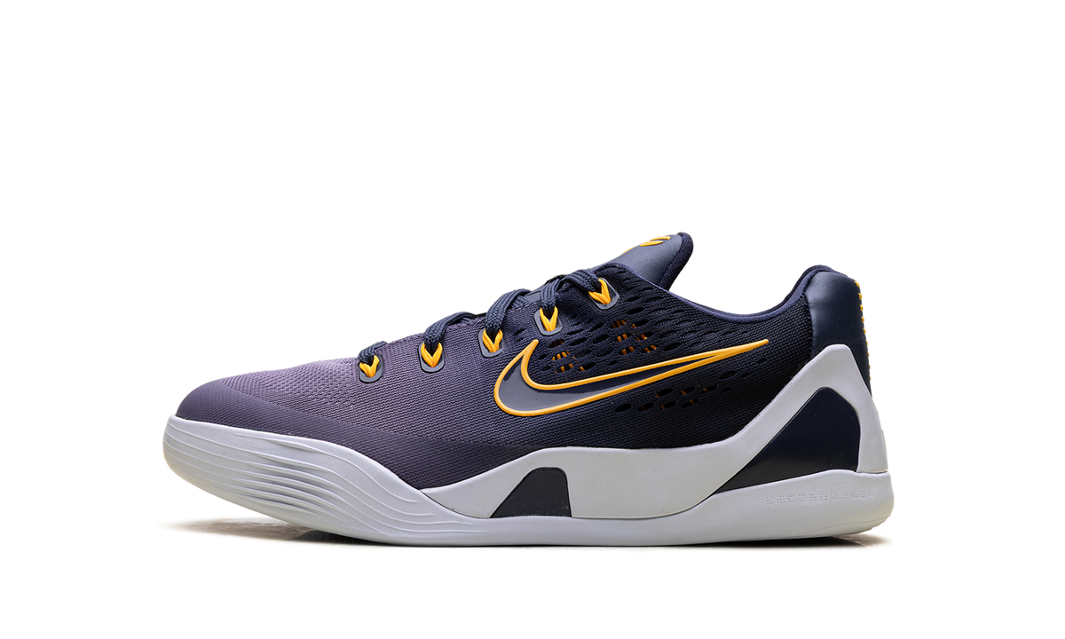 Overkicks - Nike Kobe 9 EM Low Fade (GS) (IM6641-400) - vista lateral