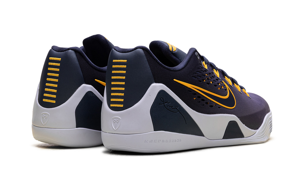 Overkicks - Nike Kobe 9 EM Low Protro Fade (IH1401-401) - par completo