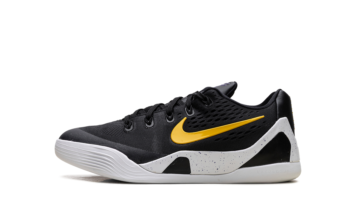 Overkicks - Nike Kobe 9 EM Low TB Black University Gold (GS) (FV3607-003) - vista lateral