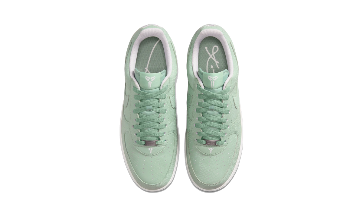Overkicks - Nike Kobe Air Force 1 Low Steam Summit White (IB0018-005) - vista superior