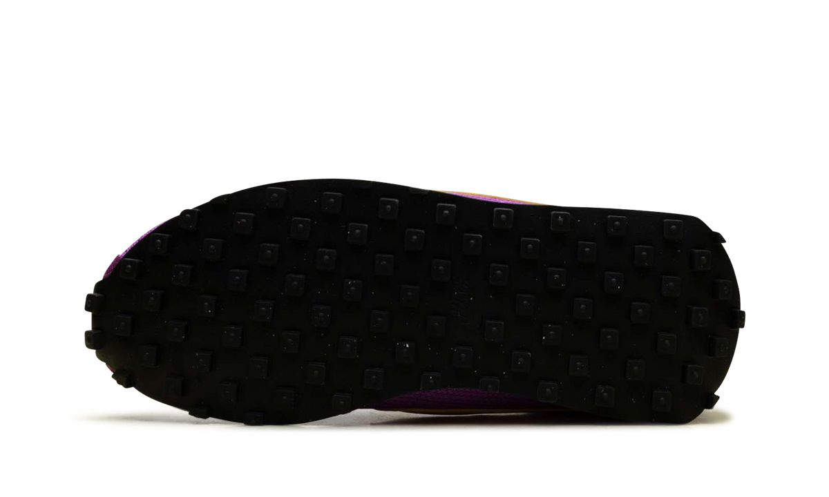 Overkicks - Nike LD-1000 Stranger Things Erica Sinclair (Womens) (IM3887-500) - vista superior