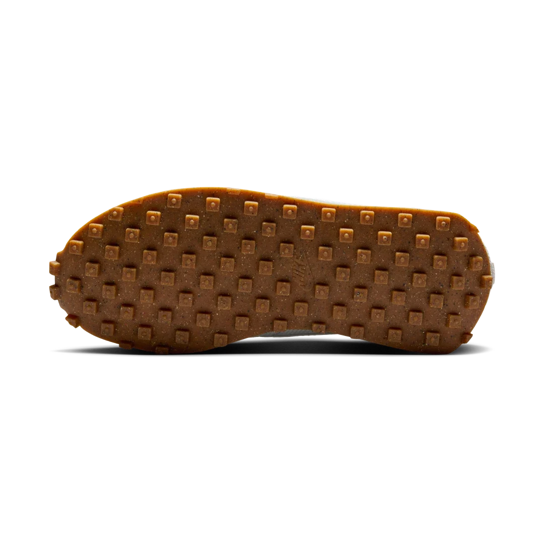Overkicks - Nike LD-1000 Summit White Sail Gum Medium Brown White (Womens) (HF3227-101) - detalle suela
