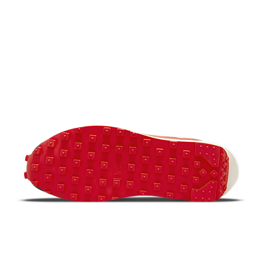 Overkicks - Nike LD Waffle sacai Undercover Midnight Spruce University Red (DJ4877-300) - detalle suela