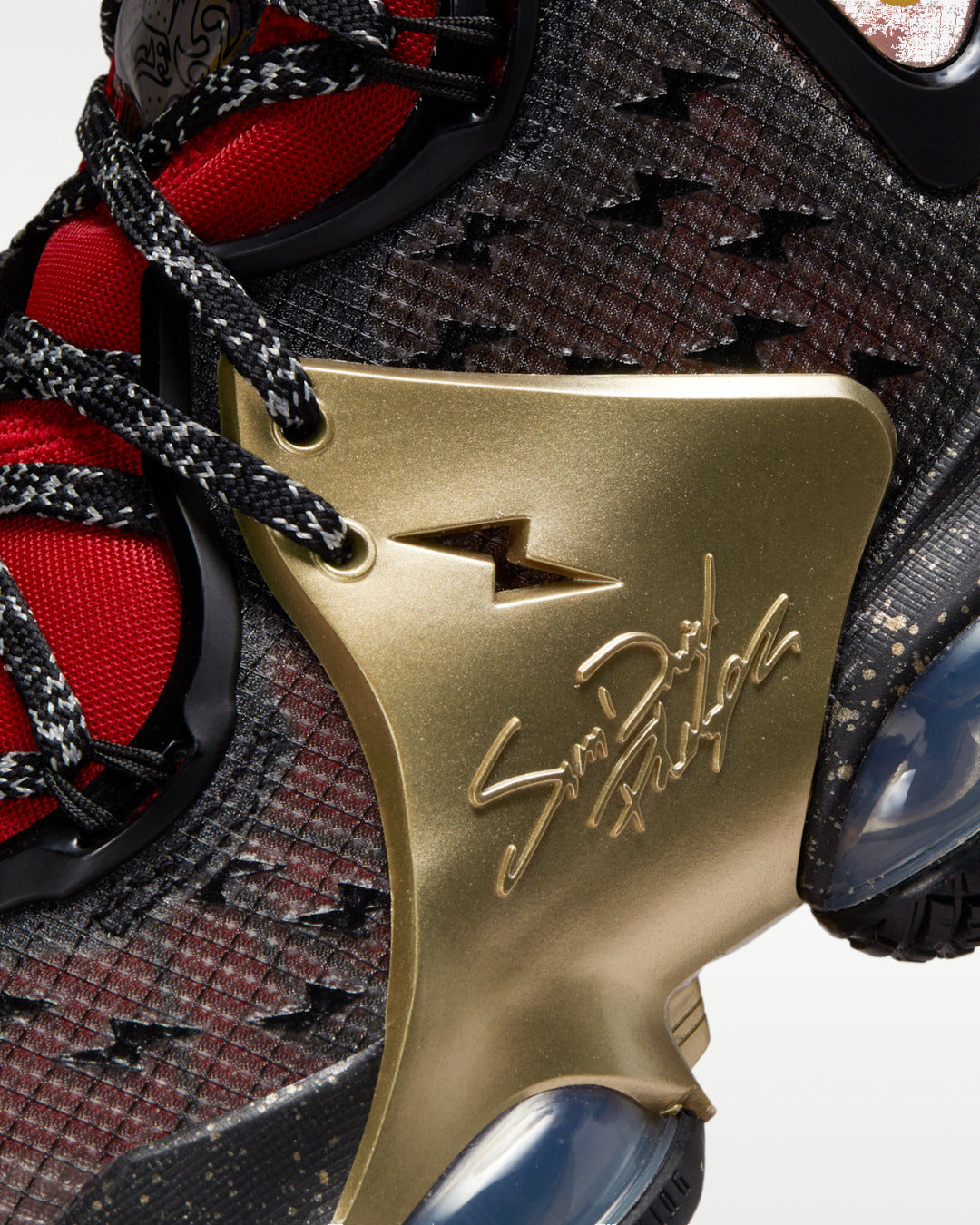 Overkicks - Nike LeBron 19 Doernbecher Sam David (DR6255-001) - detalle lateral interior