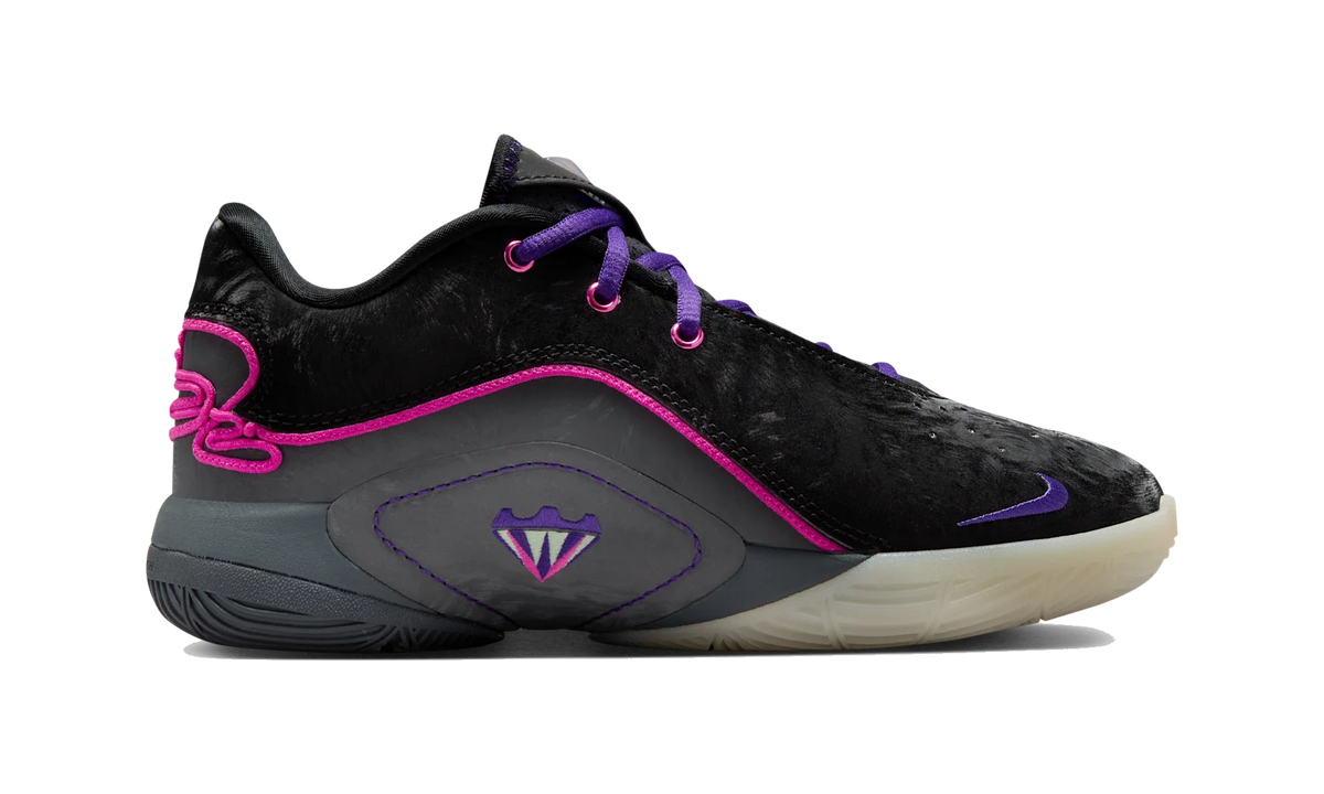Overkicks - Nike LeBron 22 Blacklight (GS) (FV5636-001) - imagen 4