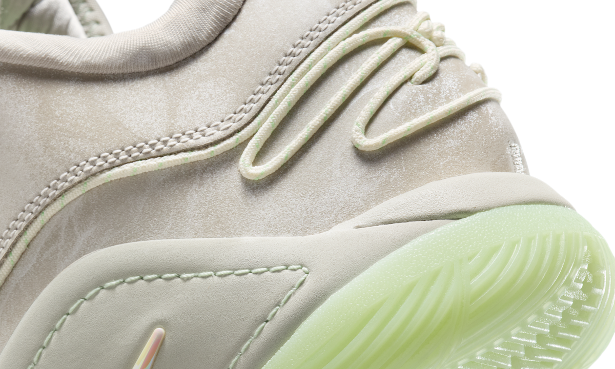 Overkicks - Nike LeBron 22 Dunkman (Translucent Outsole) (FZ1094-002) - detalle