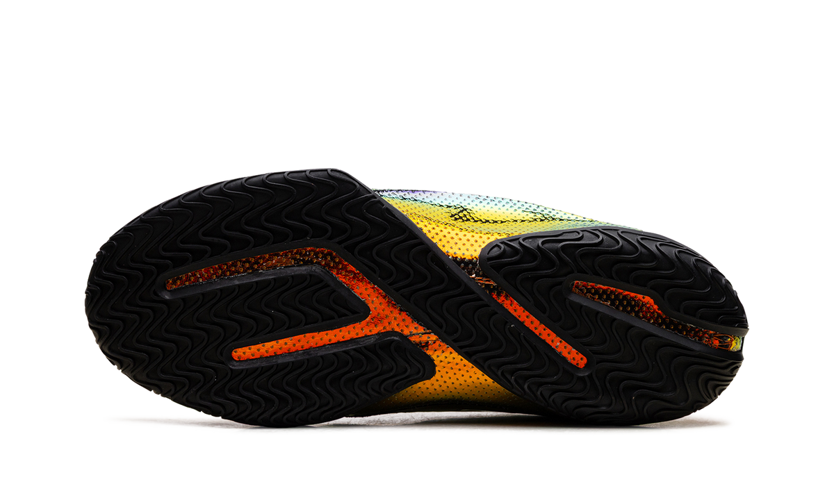 Overkicks - Nike LeBron 23 40K Gold (IB9560-900 / IB9561-900) - vista superior