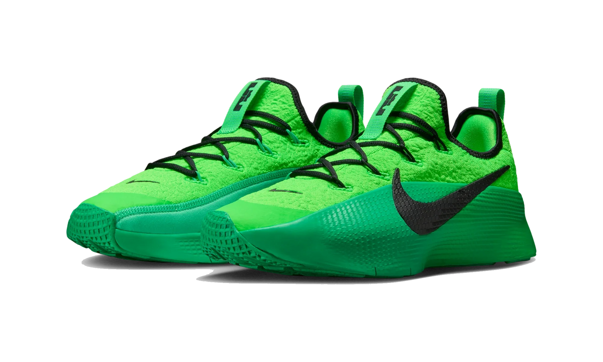 Overkicks - Nike LeBron TR 1 Green Strike (FJ6151-300) - vista trasera