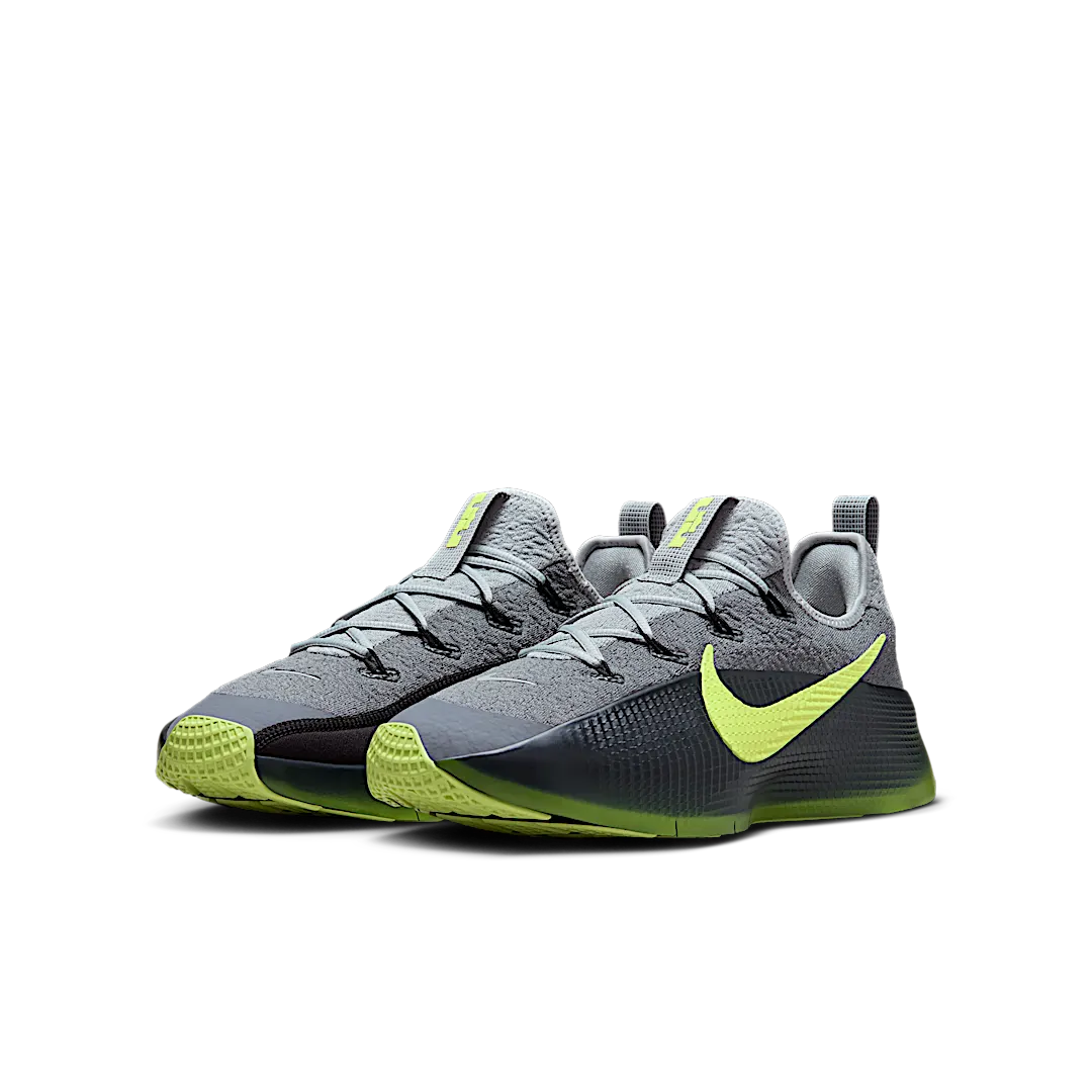 Overkicks - Nike LeBron TR 1 Smoke Grey Volt (FJ6151-001) - vista trasera