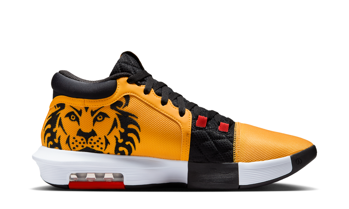 Overkicks - Nike LeBron Witness 8 Bruce Lee (HQ2139-700) - detalle suela